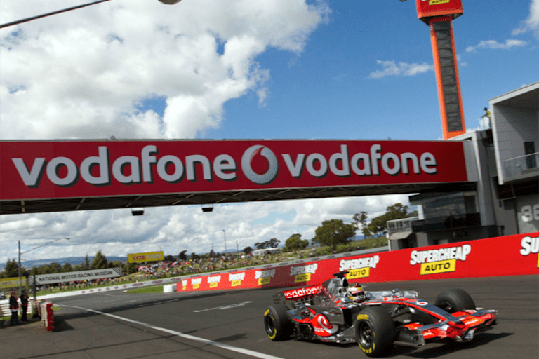 Craig Lowndes in Bathurst 2011