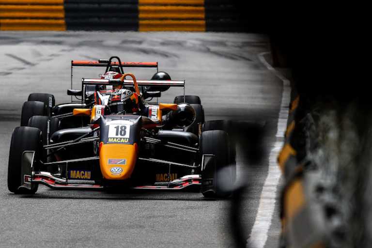 Der Red Bull-Junior glänzte mit einer starken Leistung, hatte aber auch Glück