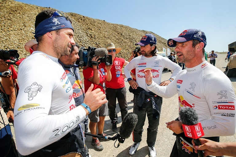 Leader Cyril Despres (li.) und Sébastien Loeb