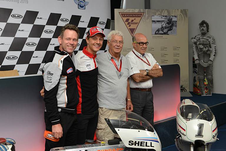 Peter Öttl und Domi Aegerter mit Dörflinger und Ezpeleta