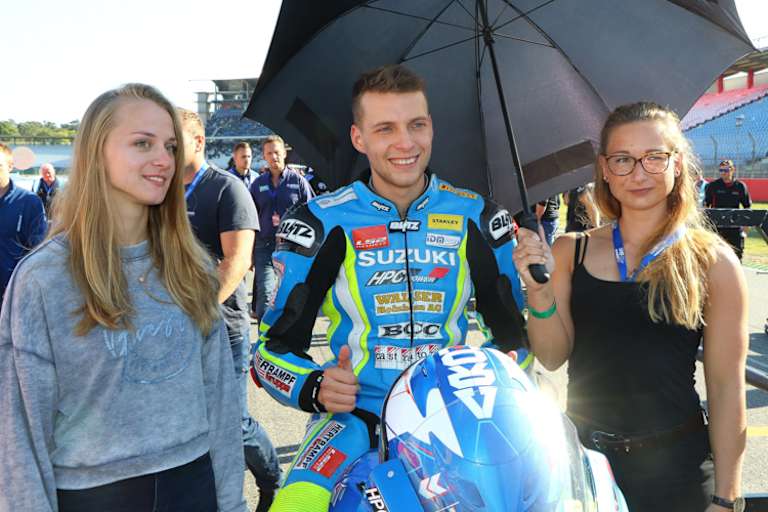 Die Grillini-Kawasaki darf Dominic Schmitter erst Ende Januar testen