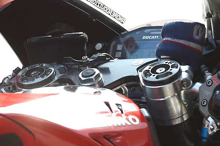 Das Cockpit von Dovi: Drehschraube für das «launch device»