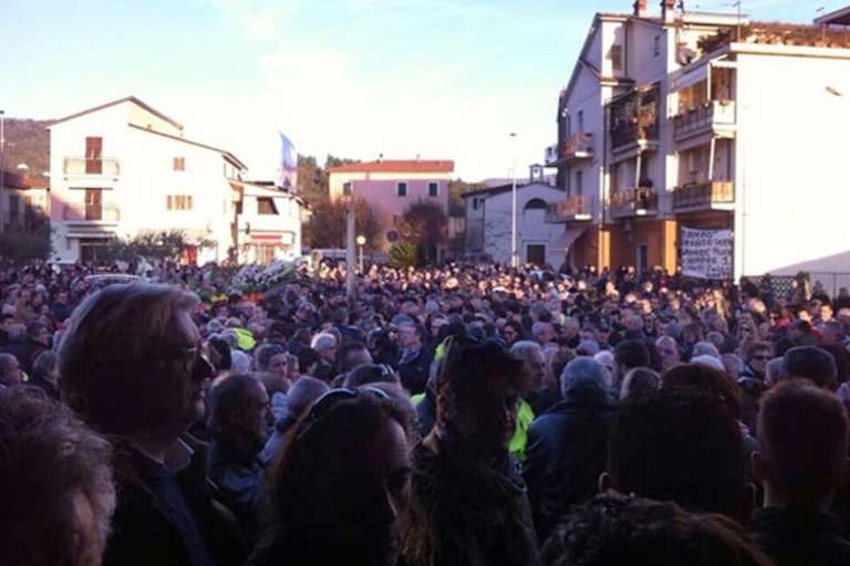 2000 Fans gaben Doriano Romboni die letzte Ehre