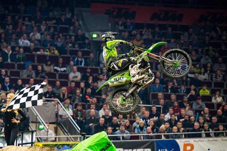 Den Cup-Sieg holte sich Kawasaki-Pilot Büttner am Ende souverän 