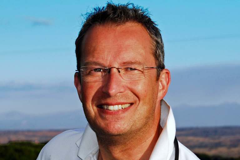 Dr. Christoph Specht