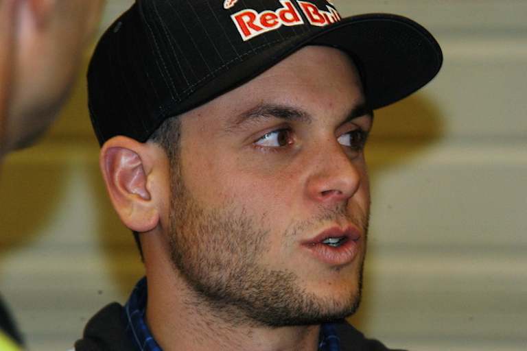 Paul Coates mit Prinzenpokal