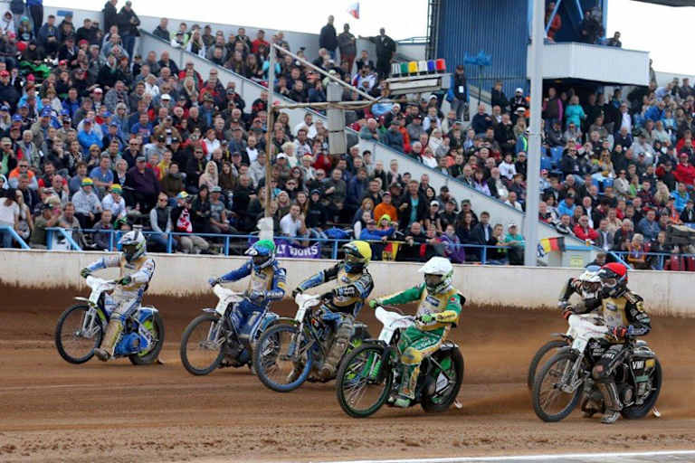 Die Tribünen in Pardubitz sind immer gut gefüllt