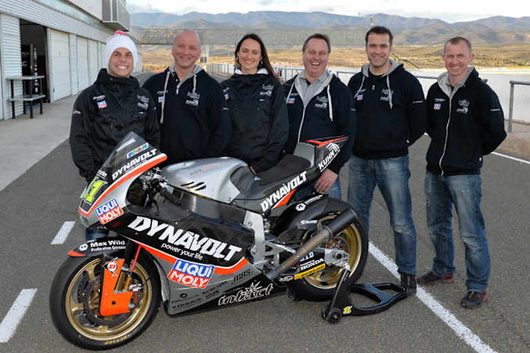 Das Dynavolt-IntactGP-Team in Almeria: Sandro Cortese, Jürgen Lingg, Karina Homilius, Gero Beetz, Steffen Rüdiger und Manuel Mickan (v. li.)