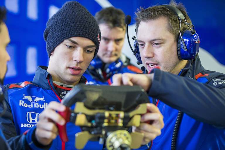 Pierre Gasly mit Jonathan Eddolls