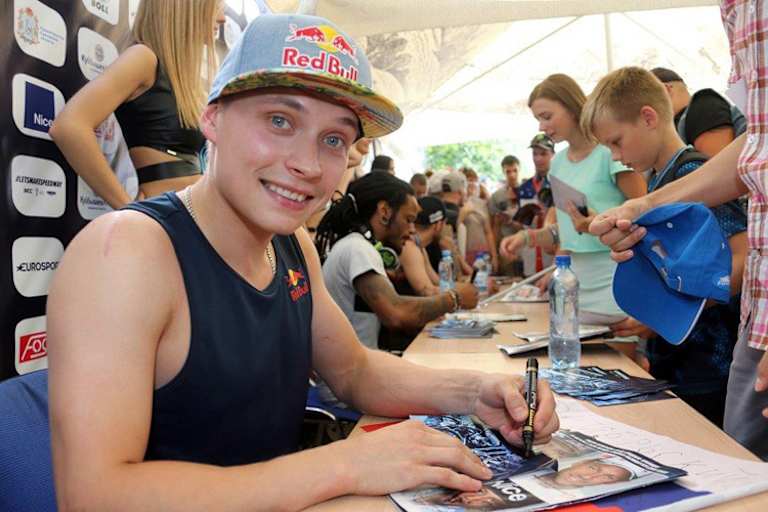 Seine Autogramme sind begehrt: Emil Sayfutdinov