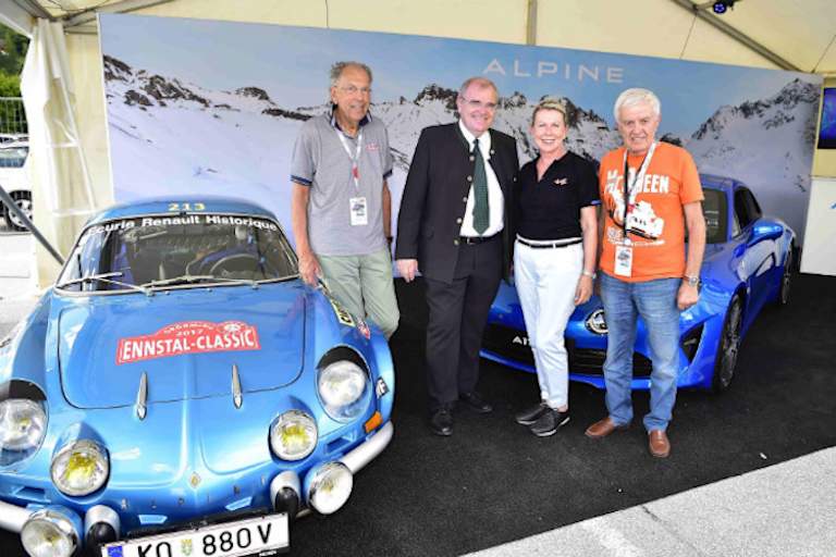 Helmut Zwickl (ganz rechts), der Vater der Ennstal Classic