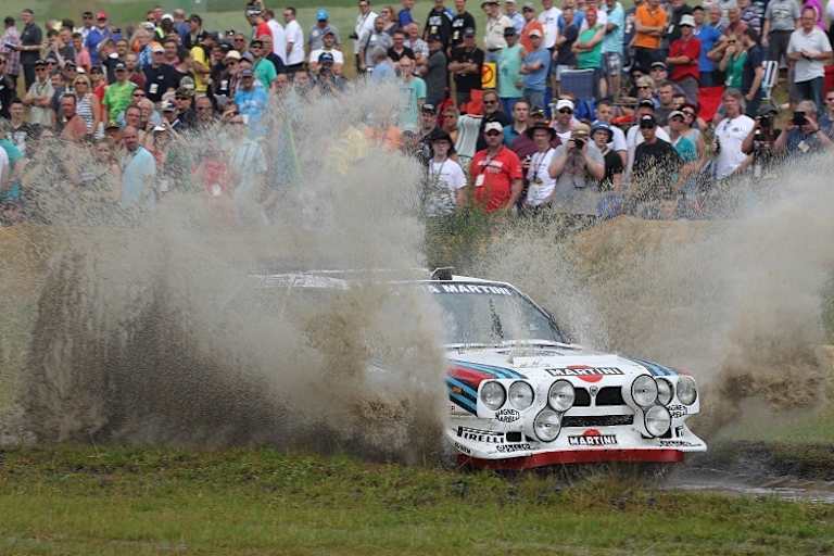 Die spektakuläre Wasserdurchfahrt ist wieder dabei