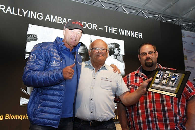 Stg Blomqvist (Mitte) wurde in Daun geehrt