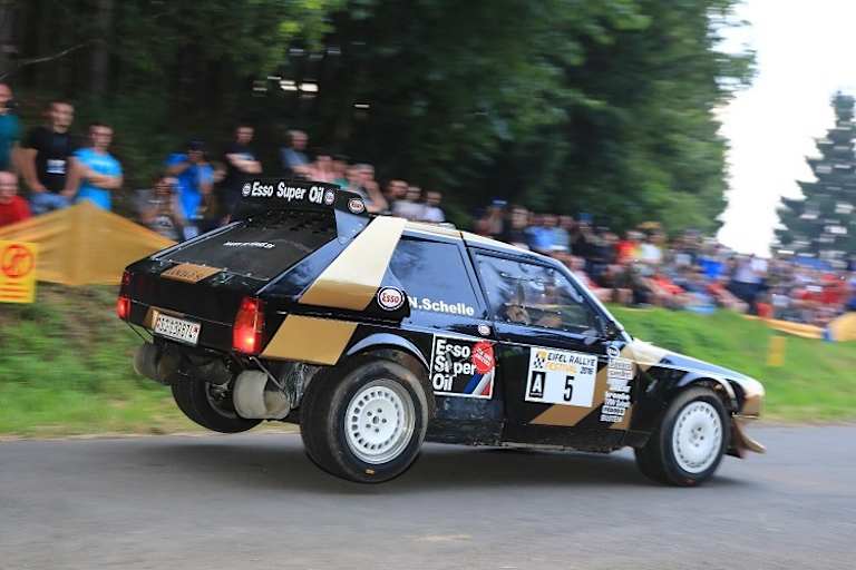 Der Lancia S4 mit Niki Schelle