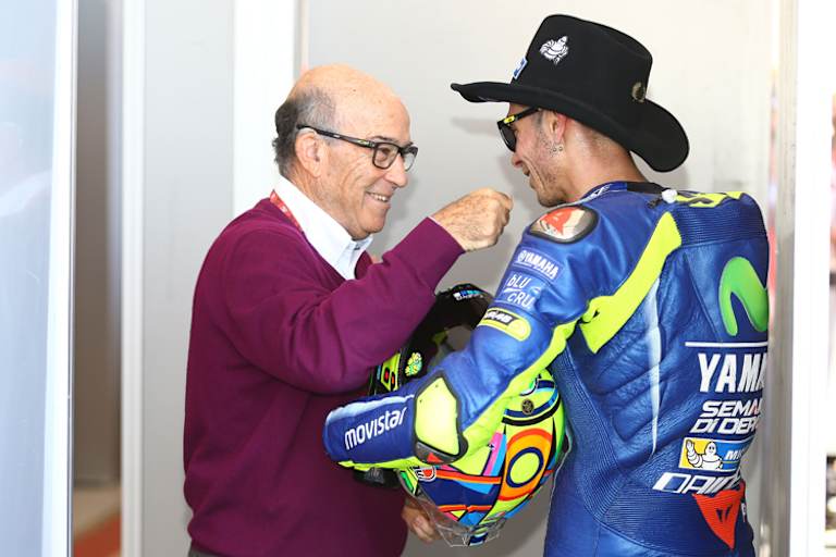 Dorna-Chef Carmelo Ezpeleta (li.) mit Valentino Rossi