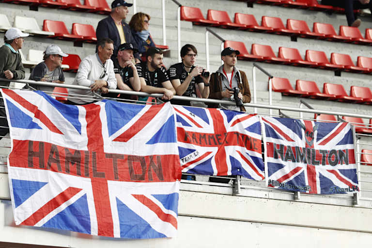 Der dreifache Weltmeister freute sich über seine Fans am Streckenrand