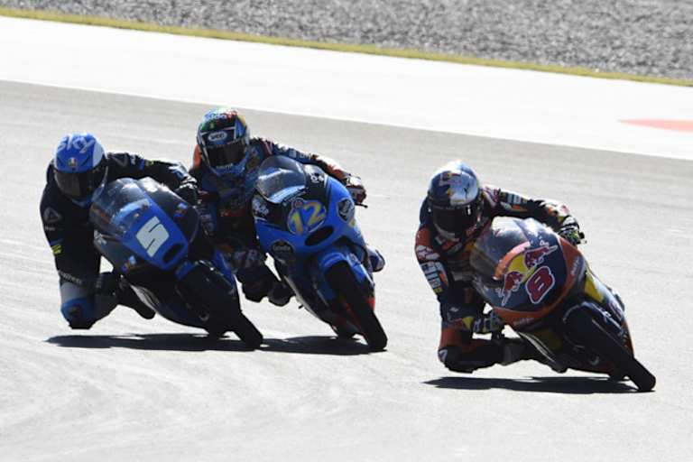 Harte Bandagen: Jack Miller (8) vor Alex Márquez (12) und Romano Fenati (5)