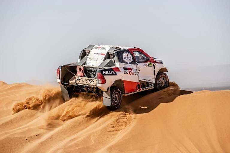 Fernando Alonso im Toyota Hilux bei der Rallye Marokko