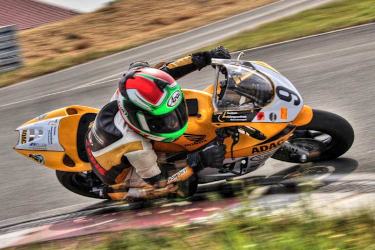 Freddie Heinrich: Starkes Debüt in der Spanischen Moto4-Meisterschaft