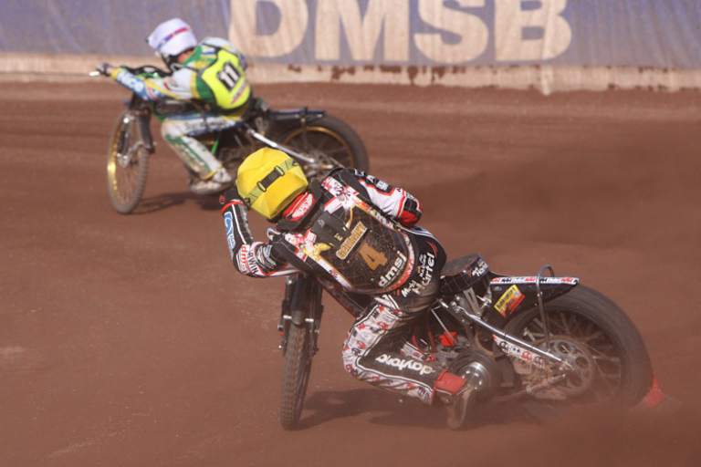 Michael Härtel jagt in Pocking Max Fricke