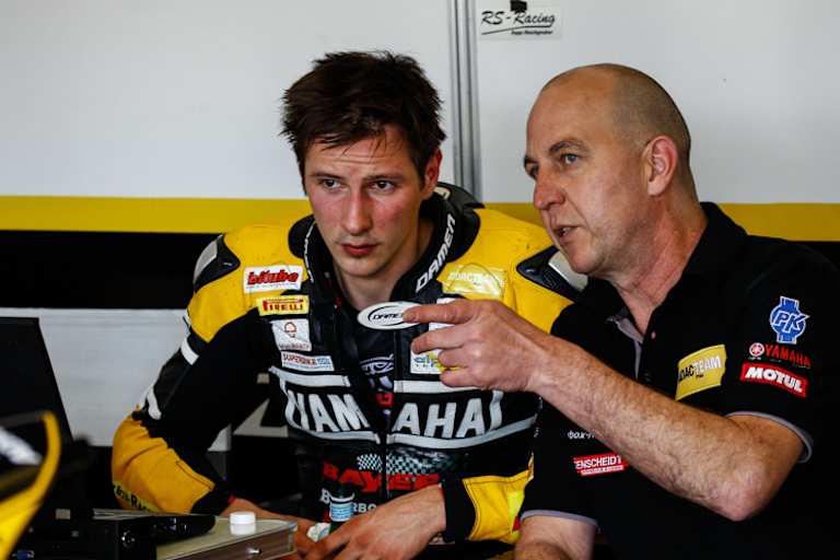 Sepp Buchner (re.) sagt Fritz wo es langgeht