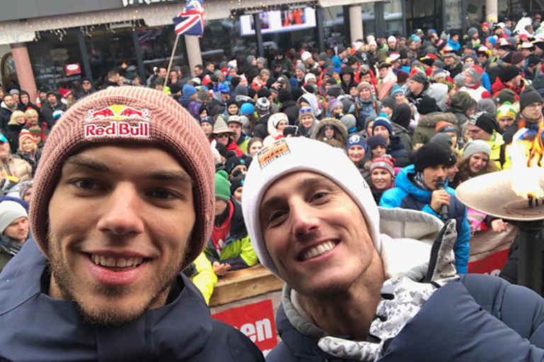 Formel-1-Pilot Pierre Gasley mit Pol Espargaró
