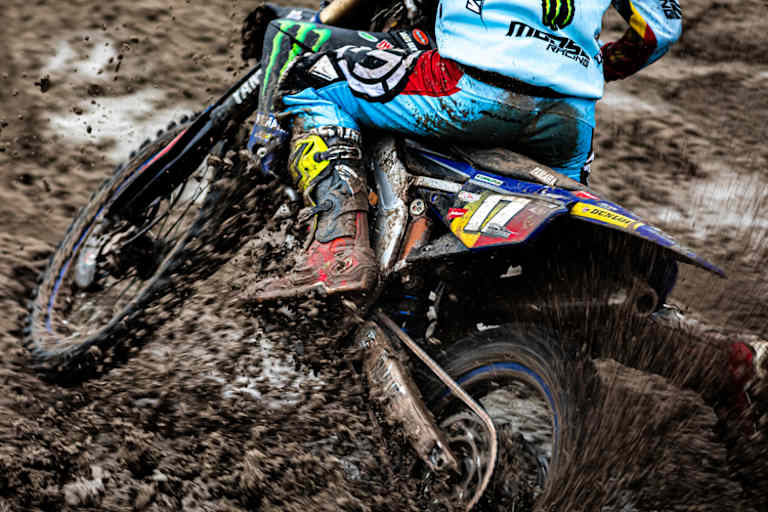 Jago Geerts im Schlamm von Assen