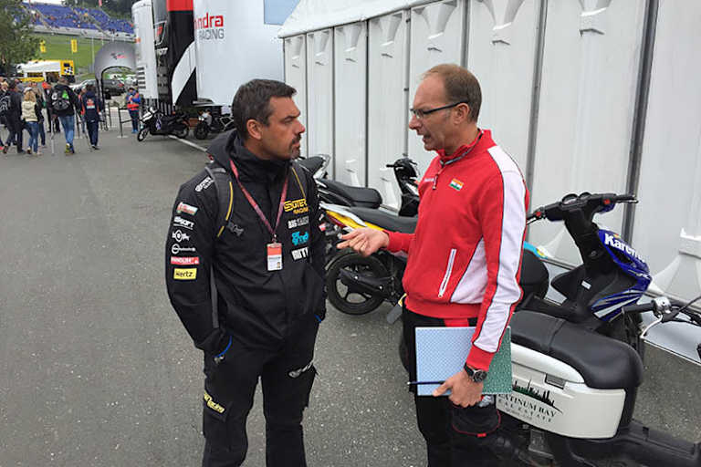 Alex Giussani mit Ex-Mahindra-Techniker Borghesi