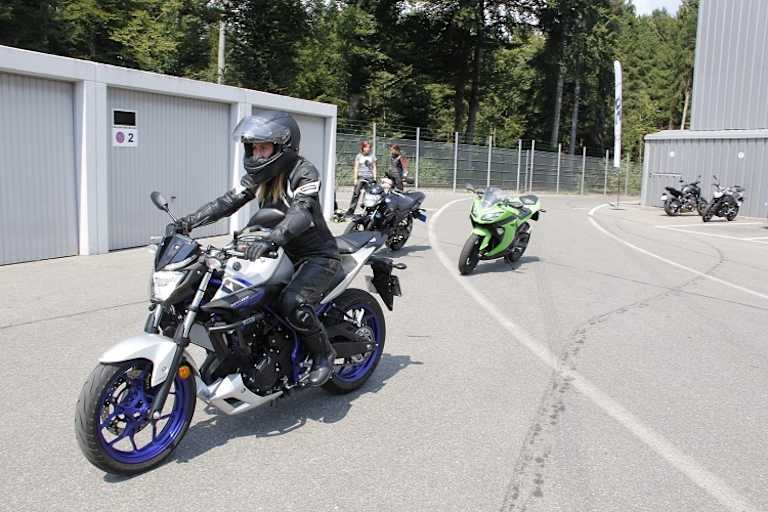 Am Morgen träumte sie davon, ein paar Stunden später fährt sie schon