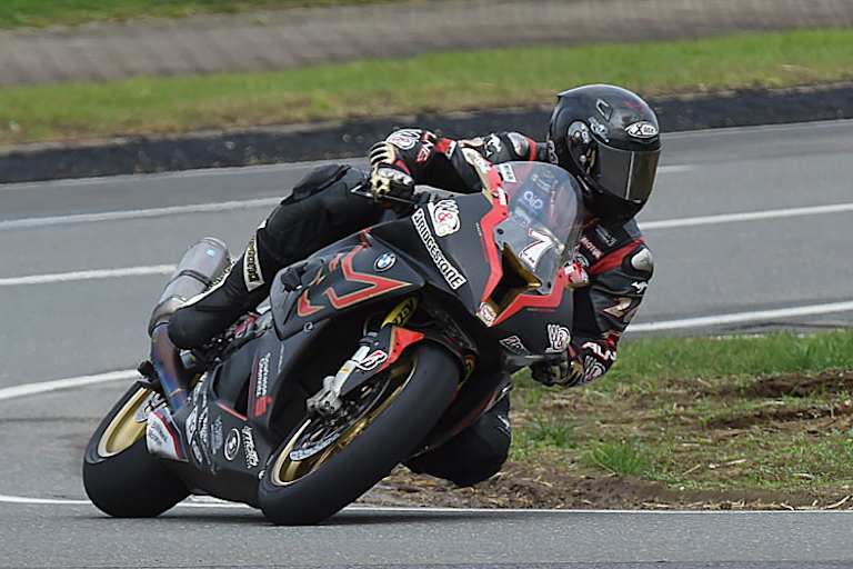 Didier Grams wird Gesamtdritter der IRRC Superbike 2015