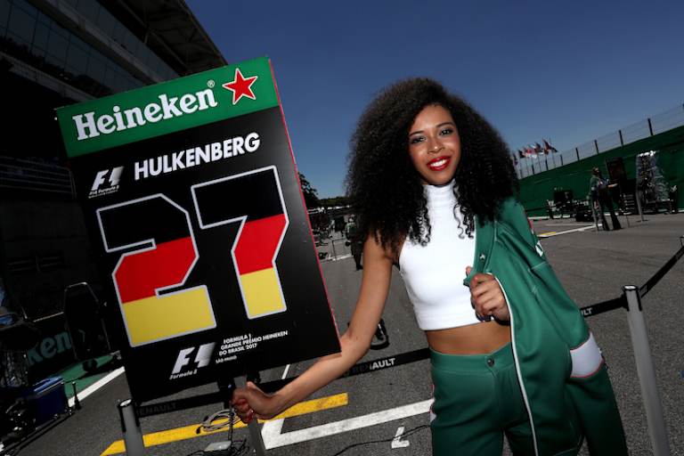 Diesen Anblick wird Hülkenberg vermissen: Künftig wird kein Grid Girl mehr vor Hülkenbergs GP-Renner stehen