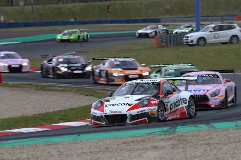 Rang drei ging an den Porsche 911 GT3 R von Sven Müller/Robert Renauer