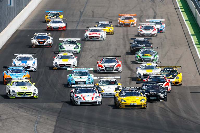 Start zum sechsten ADAC GT Masters-Rennen