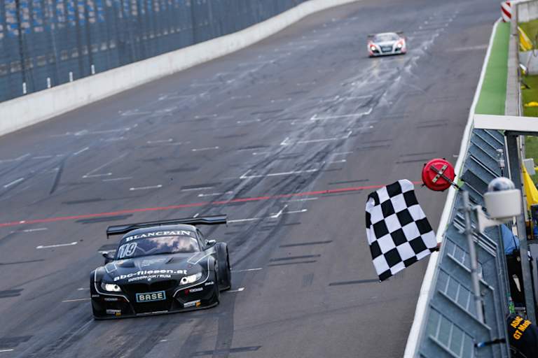 Erster Saisonsieg für BMW