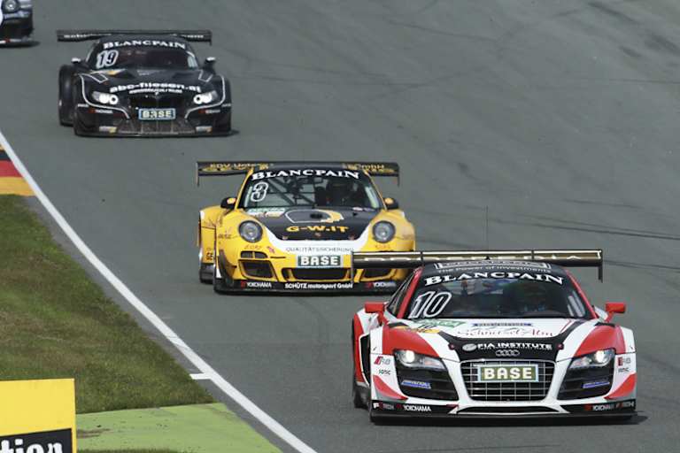 Audi führt in der Tabelle vor Porsche und BMW