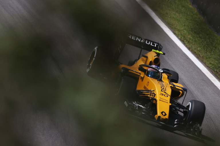2016 rückte Jolyon Palmer in Brasilien mit dem Halo aus