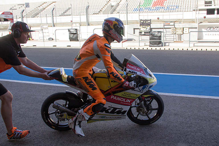 Hanika auf der KTM des sächsischen Teams