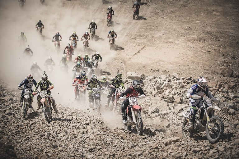 Den ersten Anstieg bezwangen noch die meisten Teilnehmer