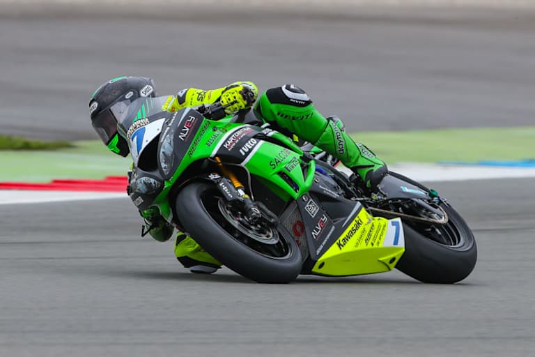 Der Niederländer Rob Hartog gewann den ersten IDM-Lauf in Assen