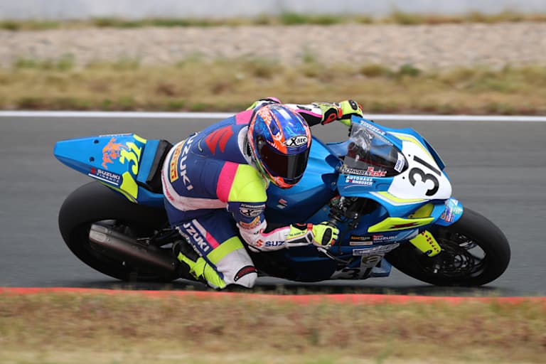 Mit der Suzuki in der IDM Superbike