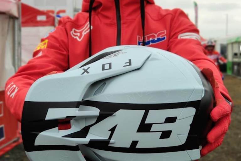 Fox machte Tim Gajser ein ganz besonderes Geschenk