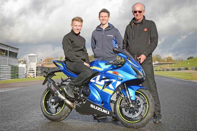 Teamchef Stuart Hicken (re.)