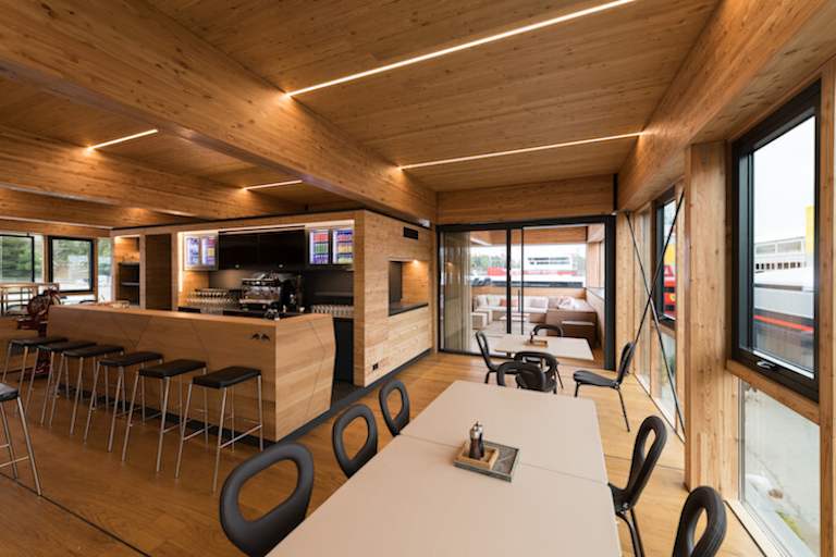 Das Holzhaus bietet mehr Platz als die alte Energy Station