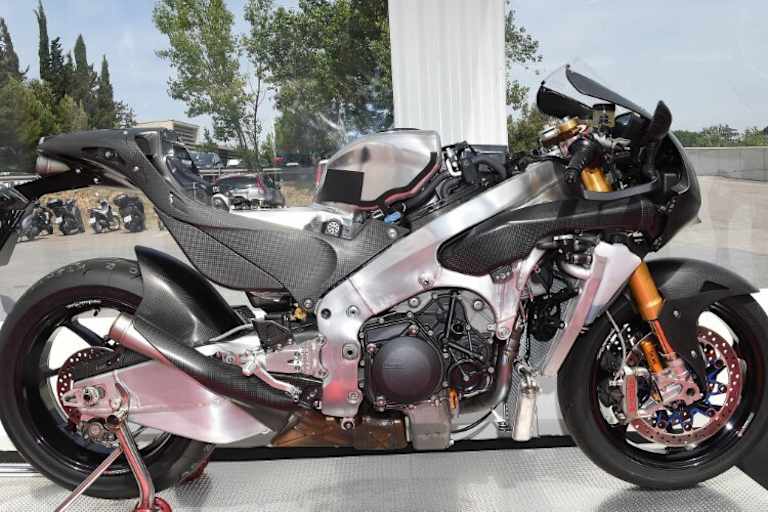 80 Prozent der RC213V-S-Teile stammen von der Werksmaschine, sagt Honda