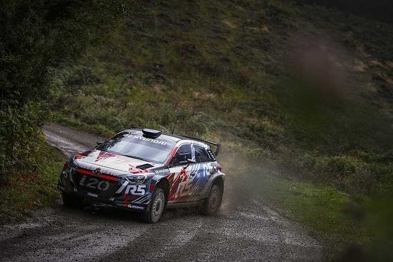 Jari Huttunen im Hyundai i20 R5