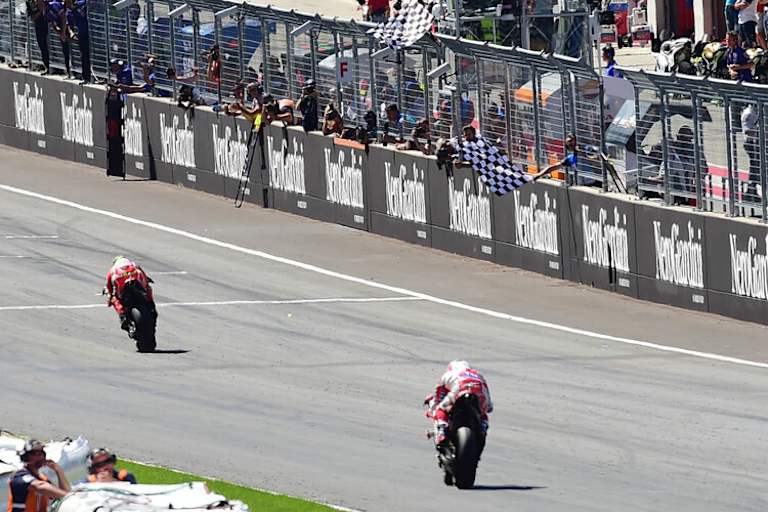 Andrea Iannone siegte 2016 auf dem Red Bull Ring vor seinem Teamkollegen Andrea Dovizioso