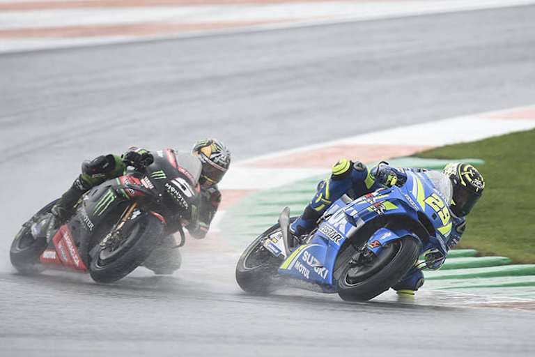 Im ersten Rennen: Andrea Iannone (29) vor Zarco, der im 2. Rennen Siebter wurde