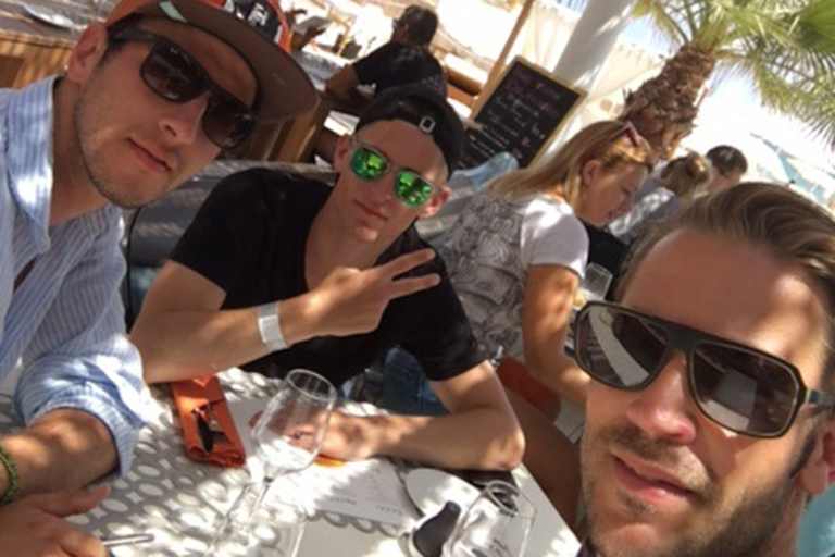 Maximilian Götz (rechts) brauchte am längsten im Bad