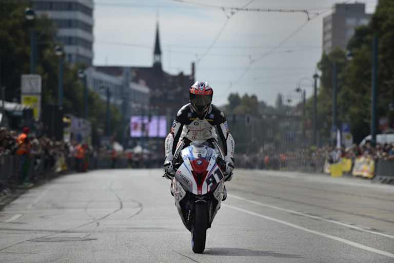 Bastien Mackels mit der Wilbers BMW