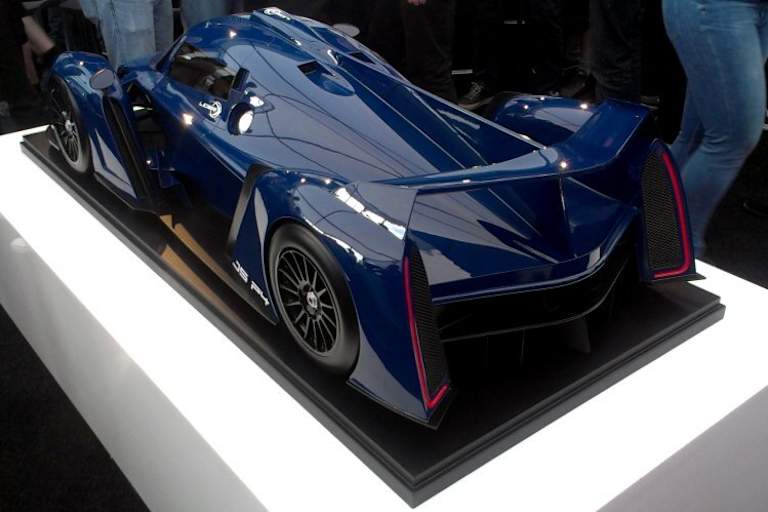 Modellansicht des Modell-Ligier JS P4 von hinten